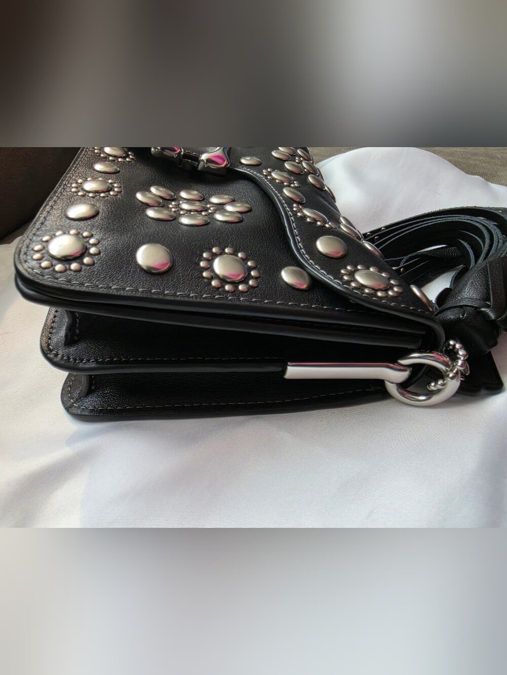 Coach Tabby 26 With Rivets - Picture 9 of 9